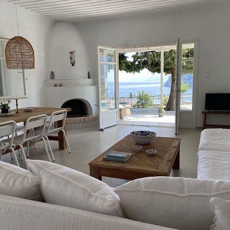 Villa Icelle Skopelos Town Sea View Swimming Pool Exteriör bild