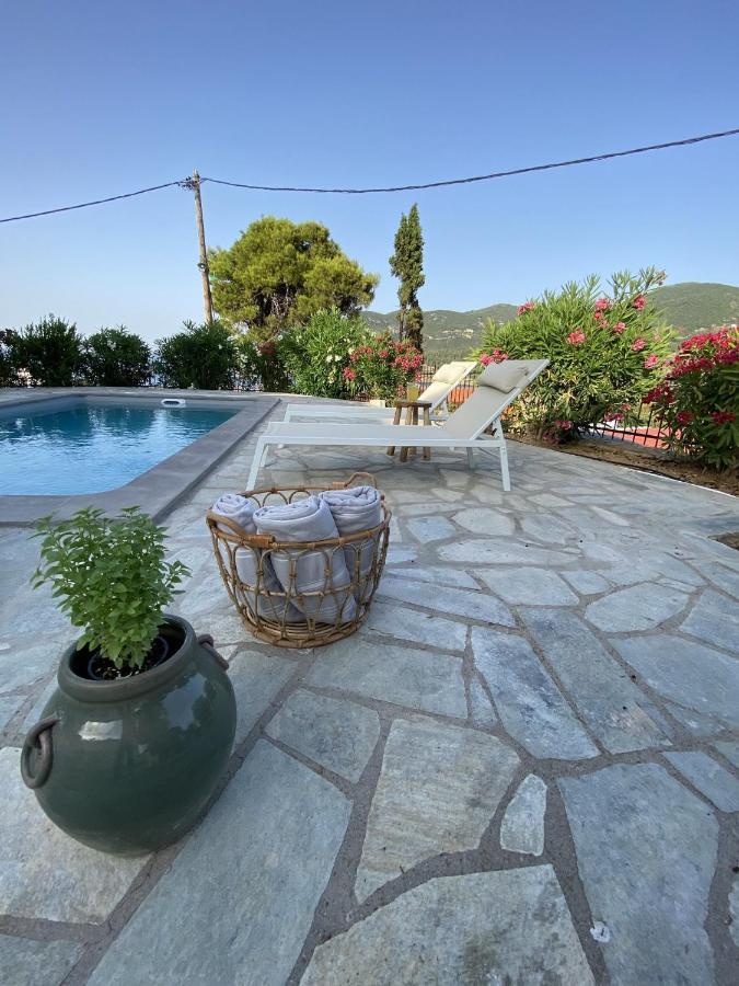 Villa Icelle Skopelos Town Sea View Swimming Pool Exteriör bild