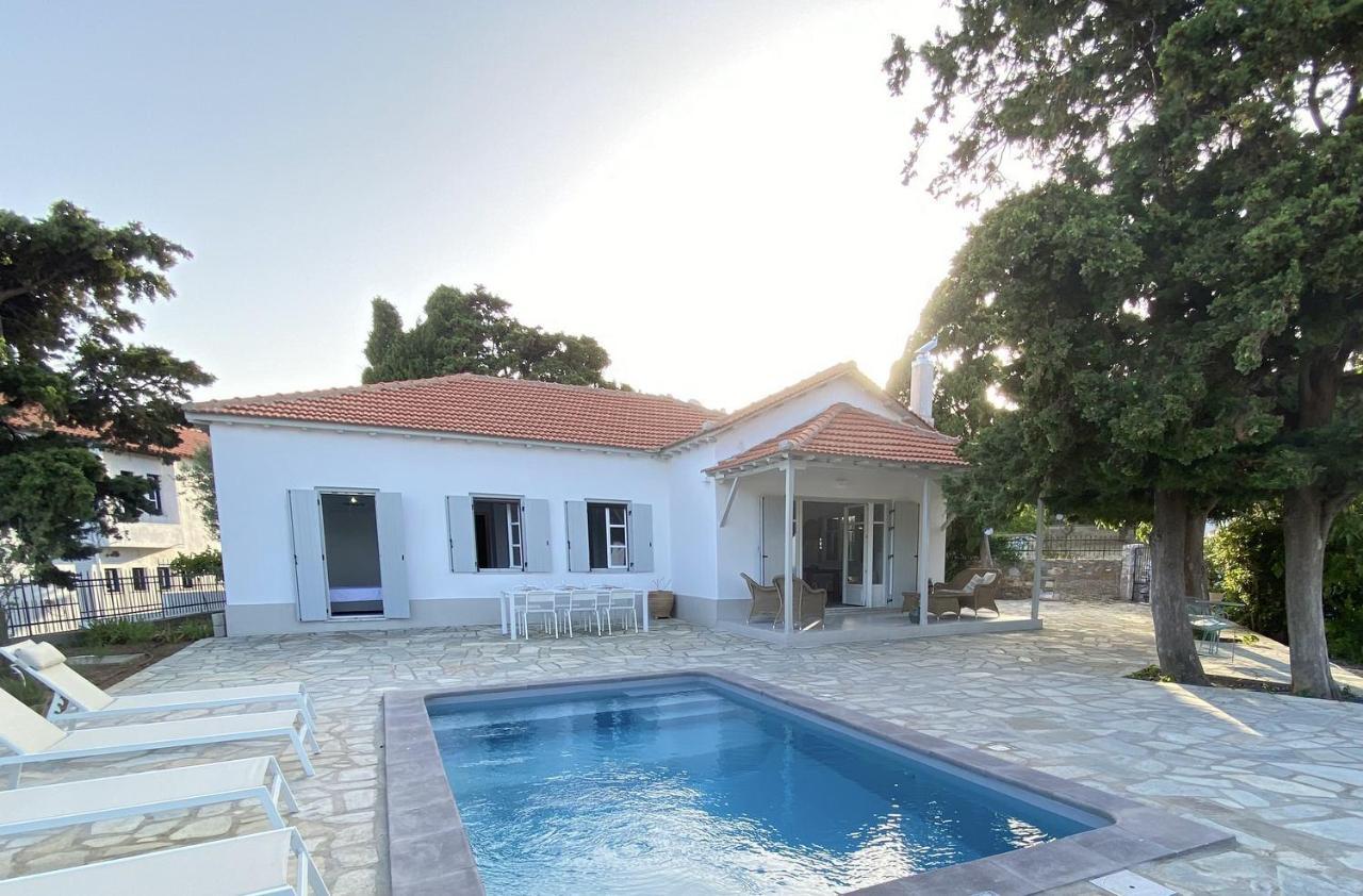 Villa Icelle Skopelos Town Sea View Swimming Pool Exteriör bild