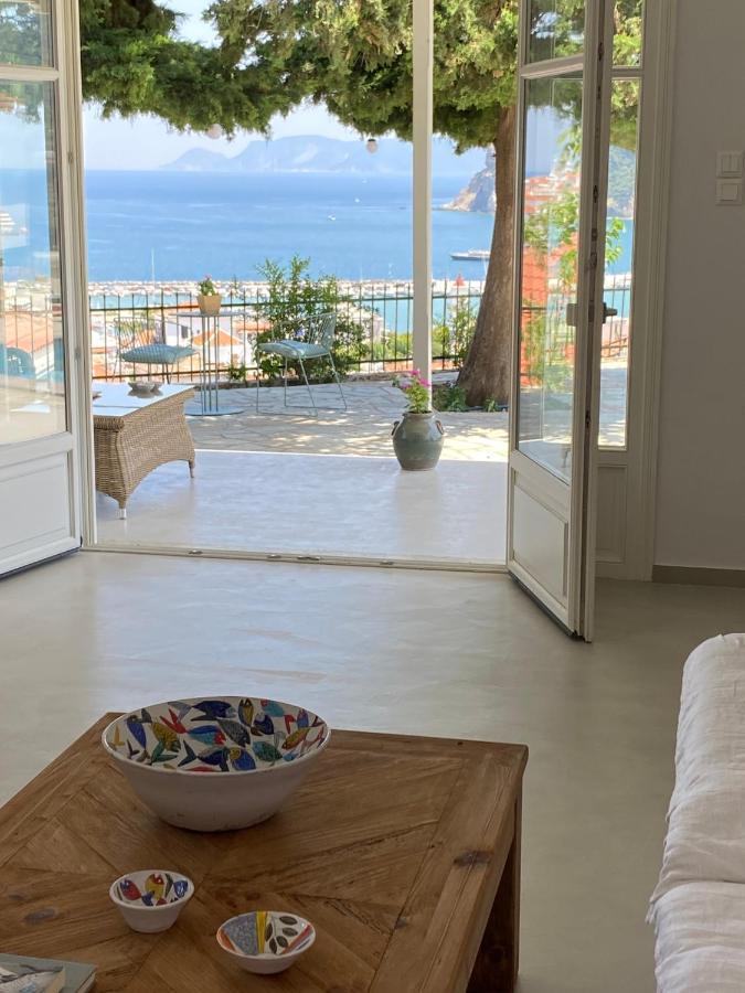 Villa Icelle Skopelos Town Sea View Swimming Pool Exteriör bild